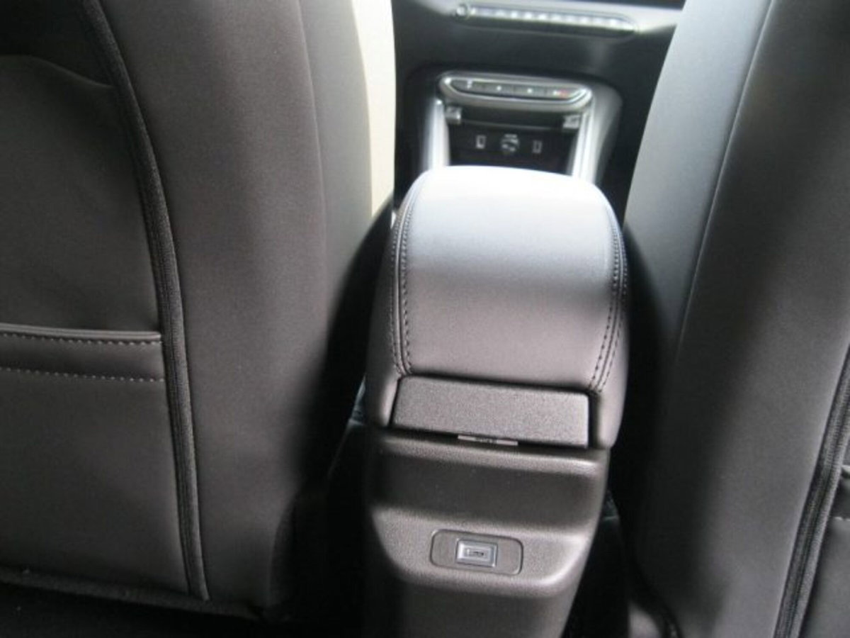 Jeep Avenger 1.2 turbo Summit fwd 100cv (10)