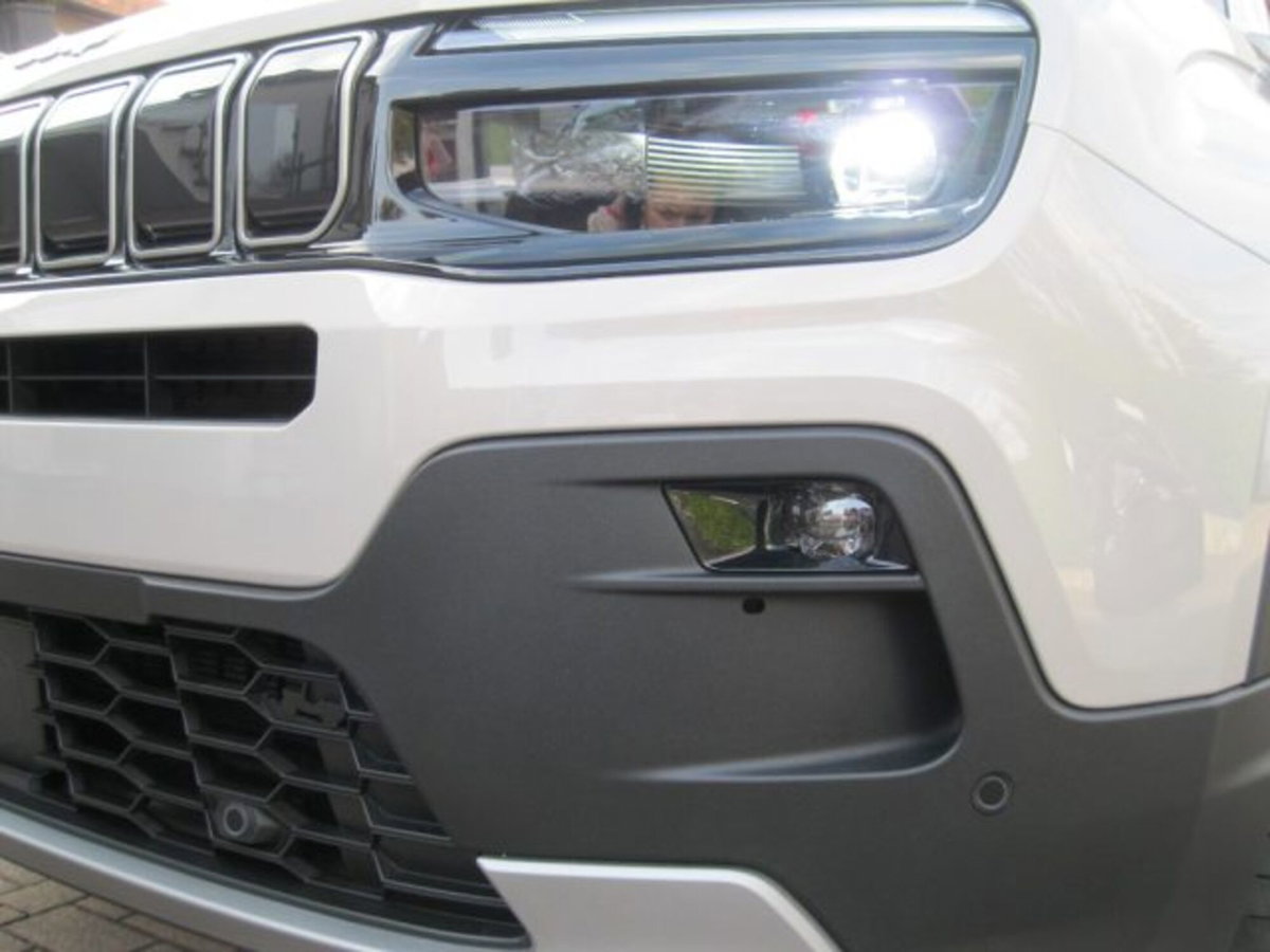 Jeep Avenger 1.2 turbo Summit fwd 100cv (2)