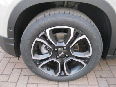 Jeep Avenger 1.2 turbo Summit fwd 100cv (3)
