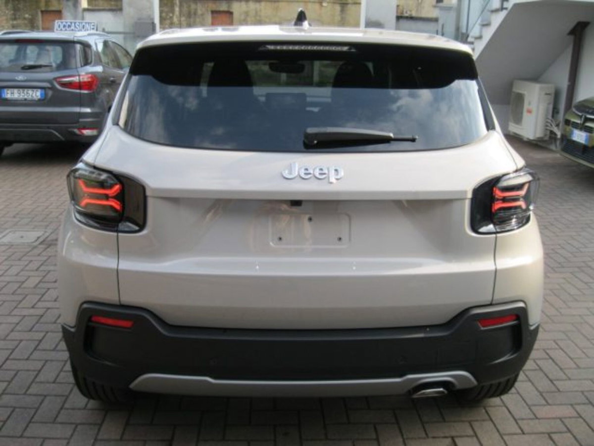 Jeep Avenger 1.2 turbo Summit fwd 100cv (6)