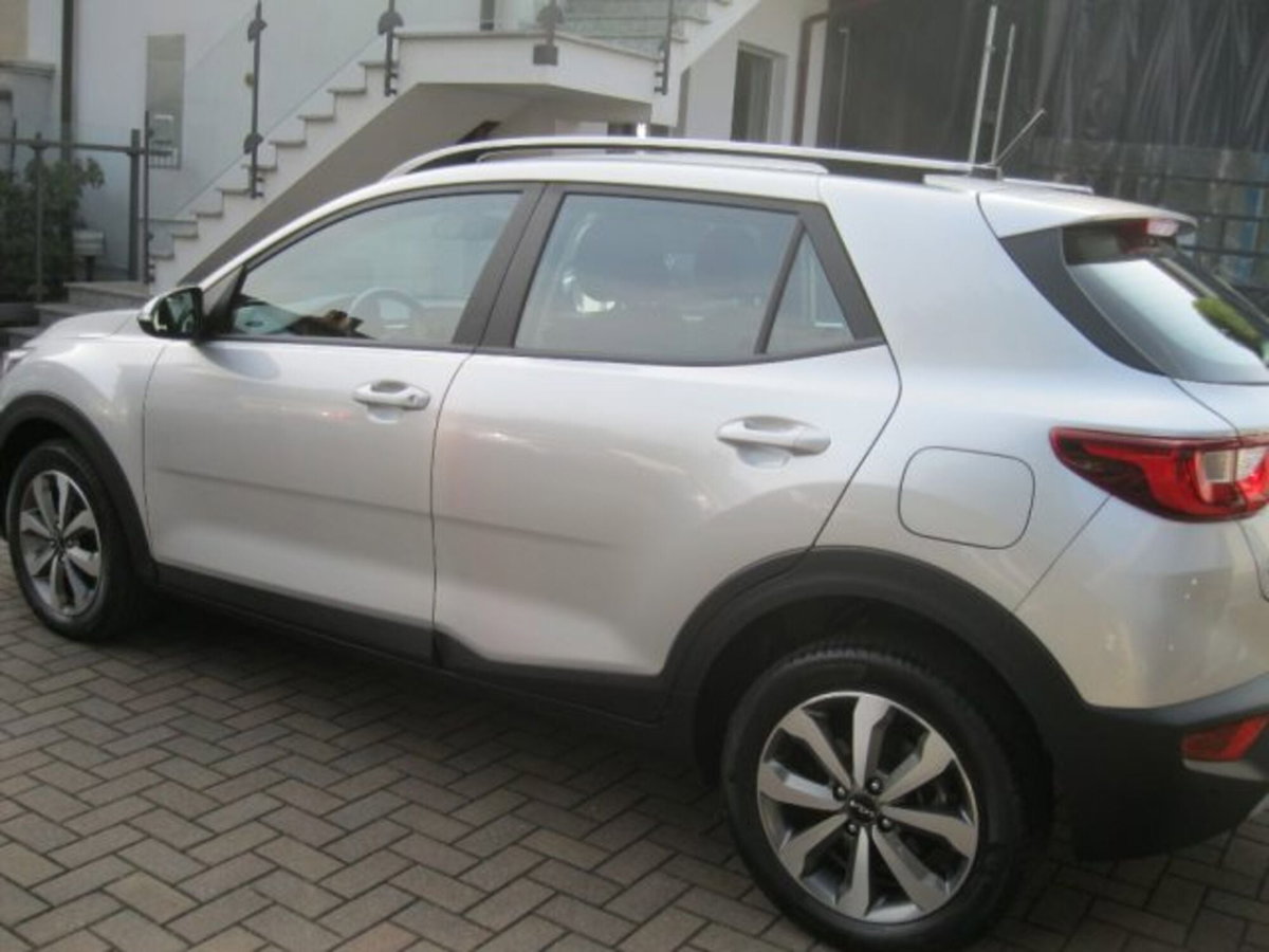 Kia Stonic 1.0 t-gdi Style (4)