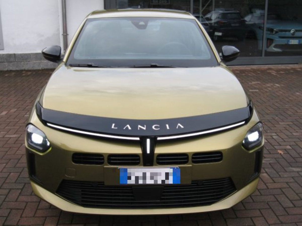Lancia Ypsilon 1.2 mhev Edizione Limitata Cassina e-dct