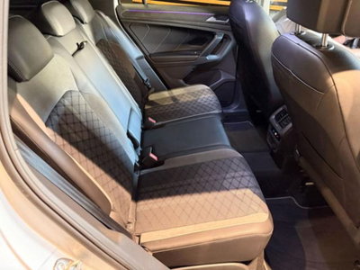 Volkswagen Tiguan 2.0 TDI 150 CV SCR DSG 4MOTION R-Line (17)