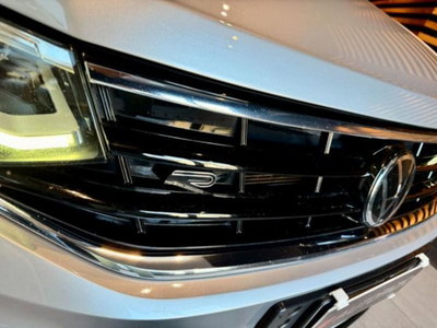 Volkswagen Tiguan 2.0 TDI 150 CV SCR DSG 4MOTION R-Line (8)