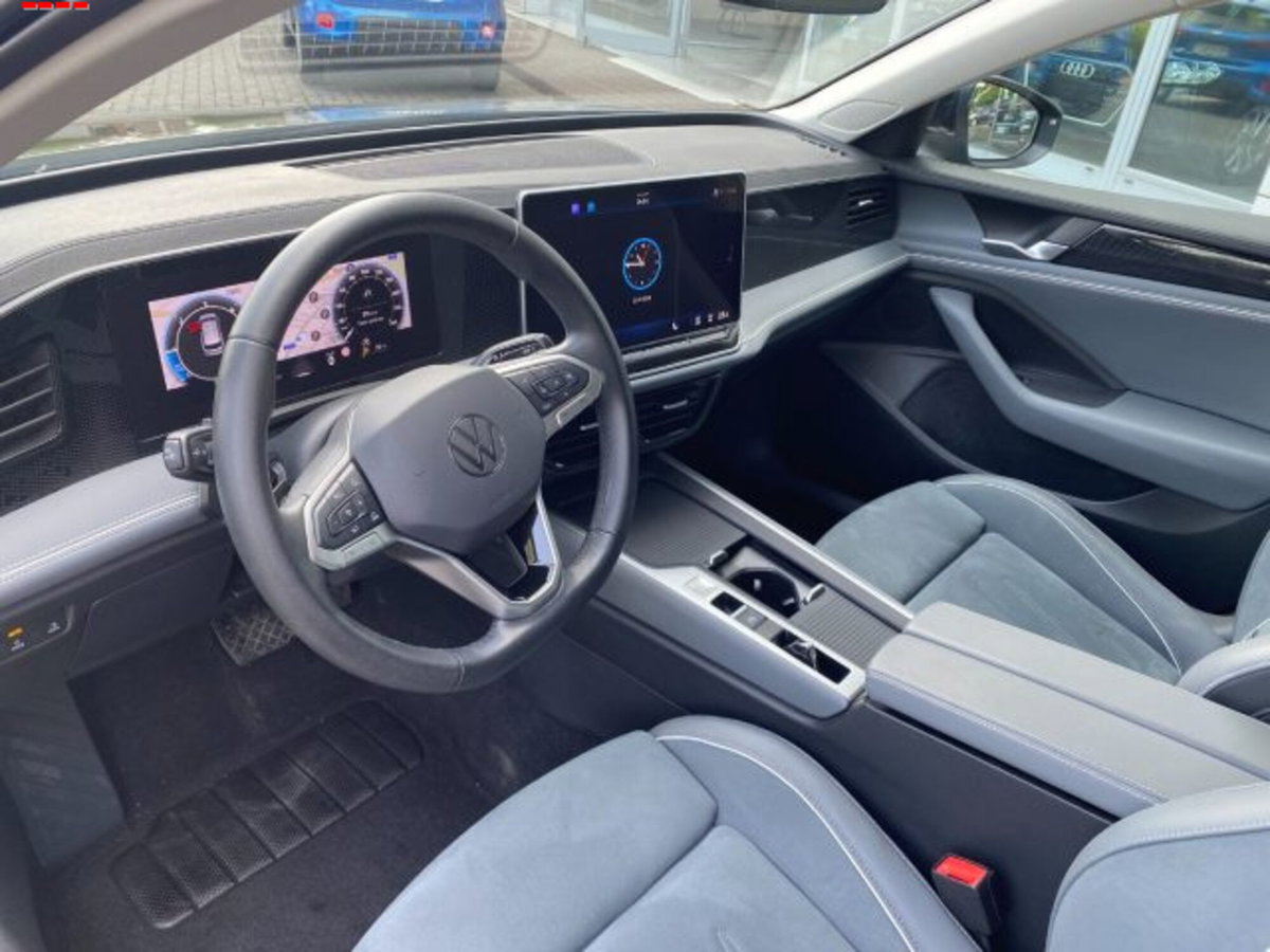 Volkswagen Passat Variant 2.0 TDI SCR EVO DSG Business (9)