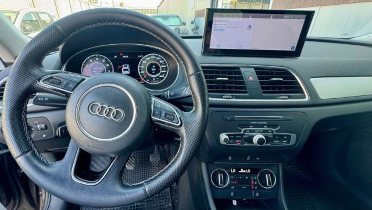 Audi Q3 2.0 TDI 120 CV Business (12)