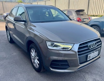 Audi Q3 2.0 TDI 120 CV Business (5)