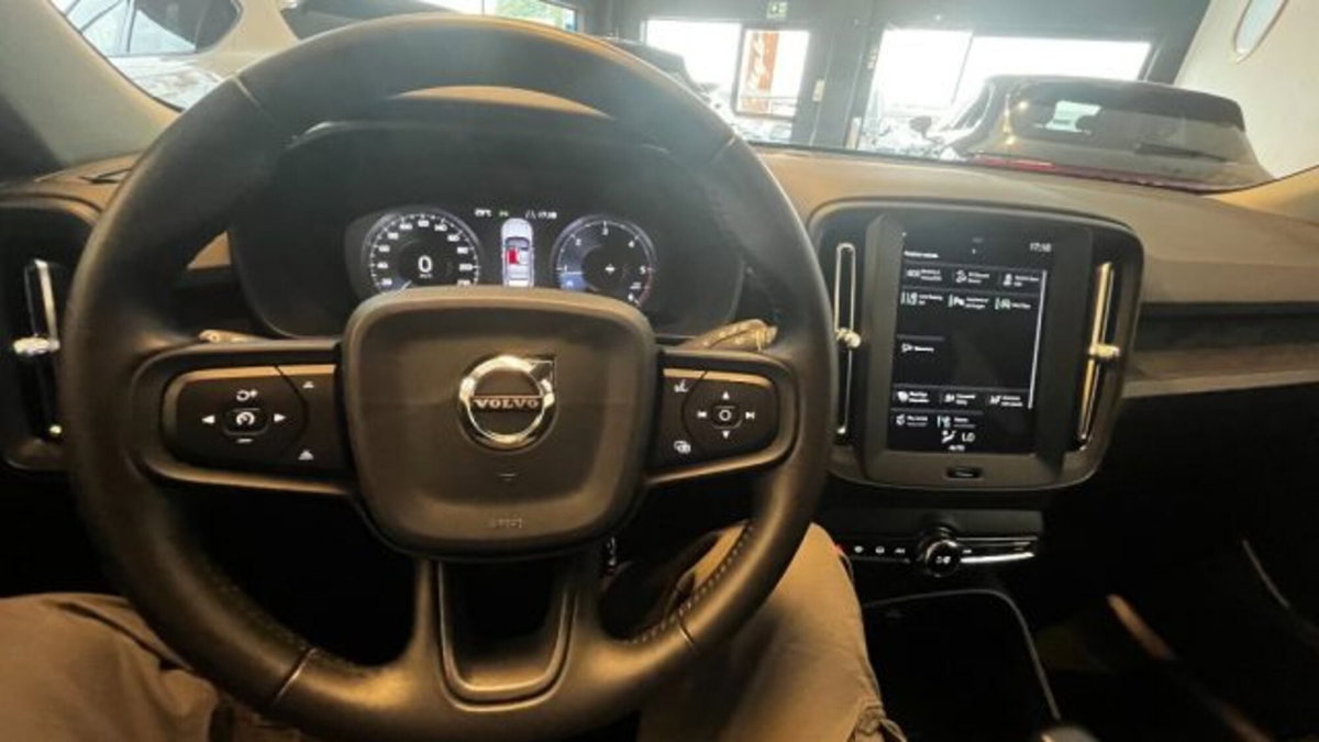 Volvo XC40 D3 AWD Business Plus N1 (11)