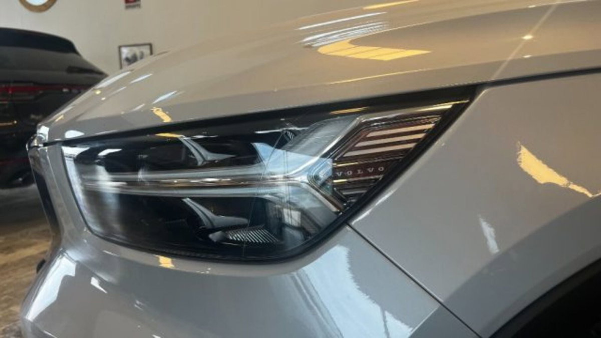 Volvo XC40 D3 AWD Business Plus N1 (14)