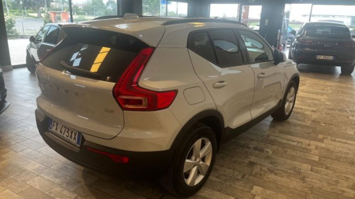 Volvo XC40 D3 AWD Business Plus N1 (5)