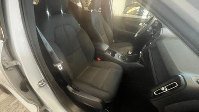 Volvo XC40 D3 AWD Business Plus N1 (6)