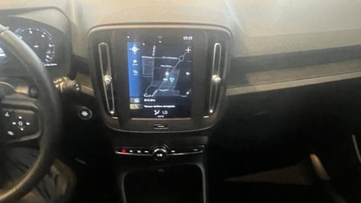 Volvo XC40 D3 AWD Business Plus N1 (9)