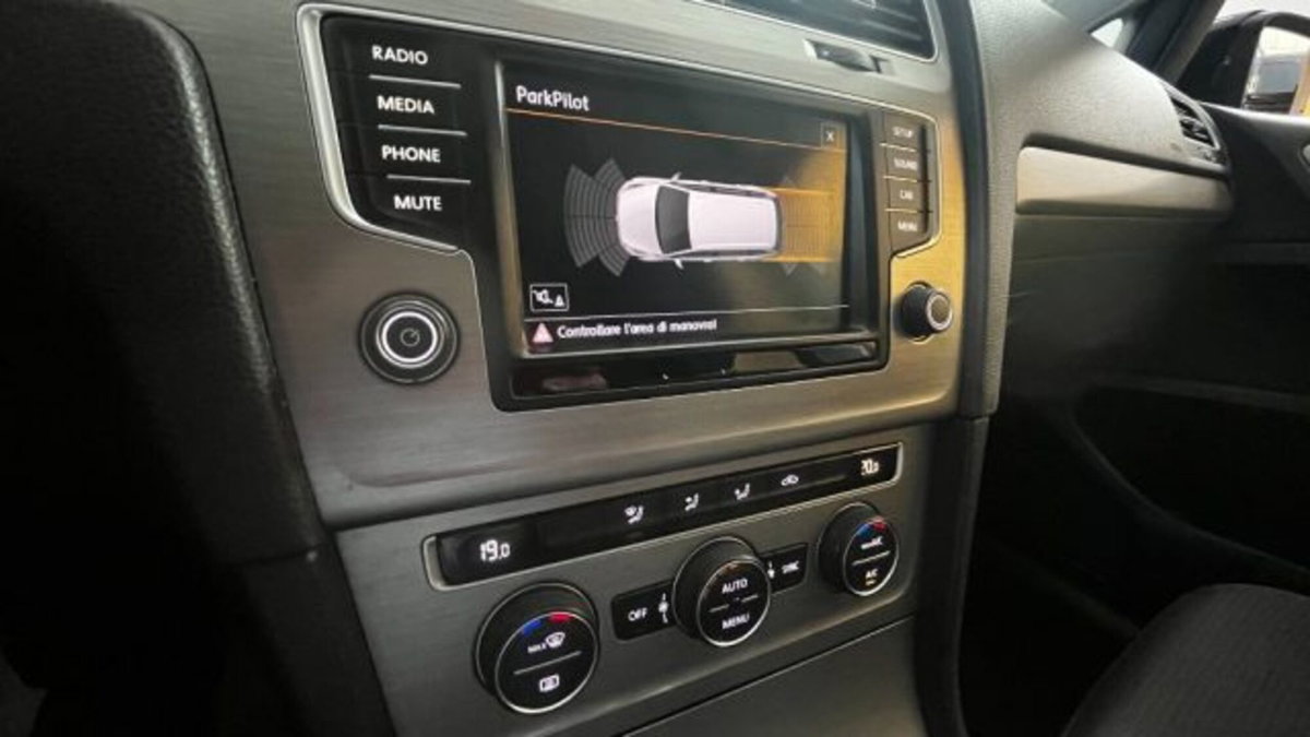 Volkswagen Golf Variant 1.6 TDI 110 CV DSG Comfortline BlueMotion Tech. (14)