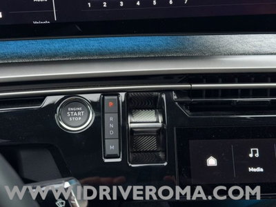 Peugeot 3008 1.2 hybrid GT Exclusive 145cv e-dcs6 (14)