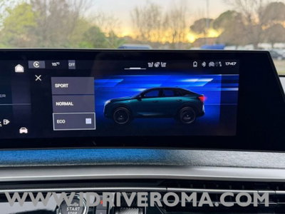 Peugeot 3008 1.2 hybrid GT Exclusive 145cv e-dcs6 (16)