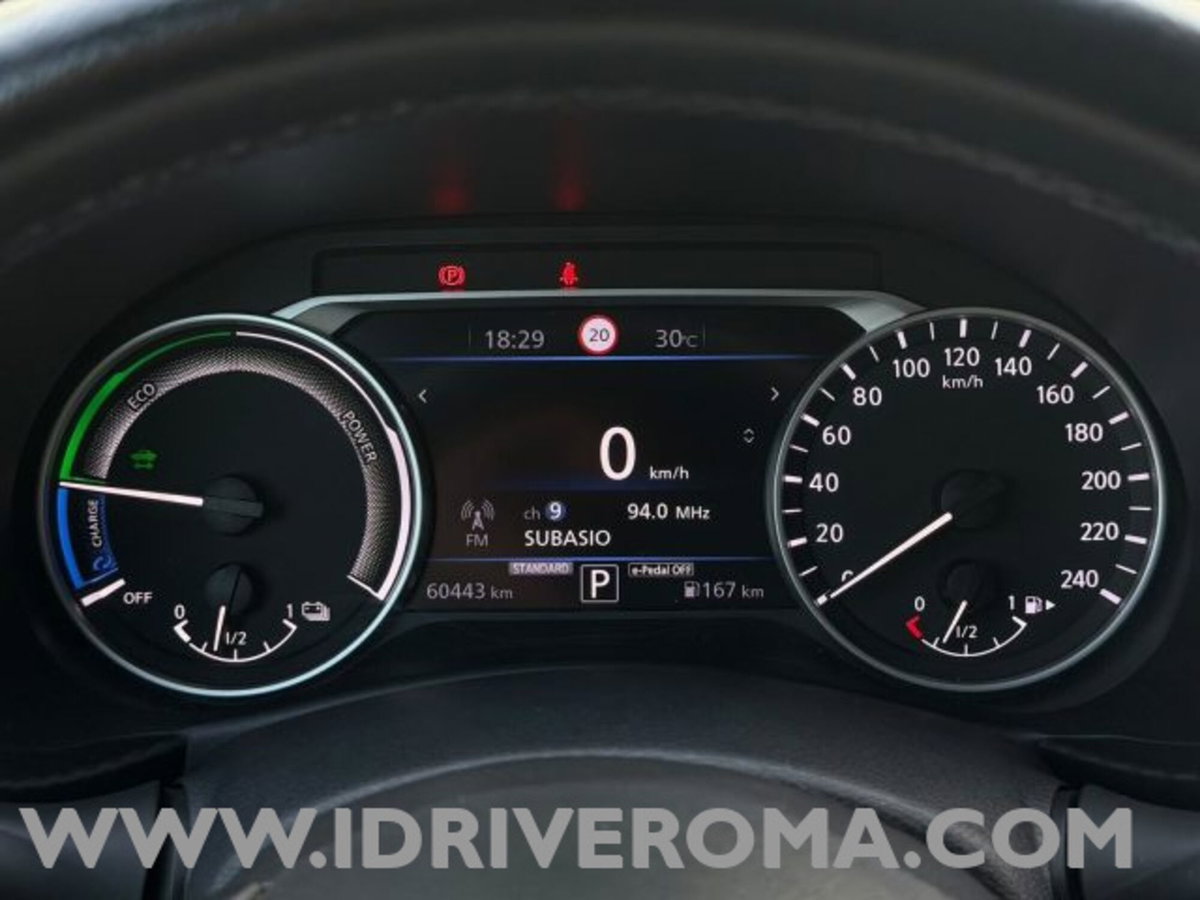 Nissan Juke 1.6 hev Acenta (11)