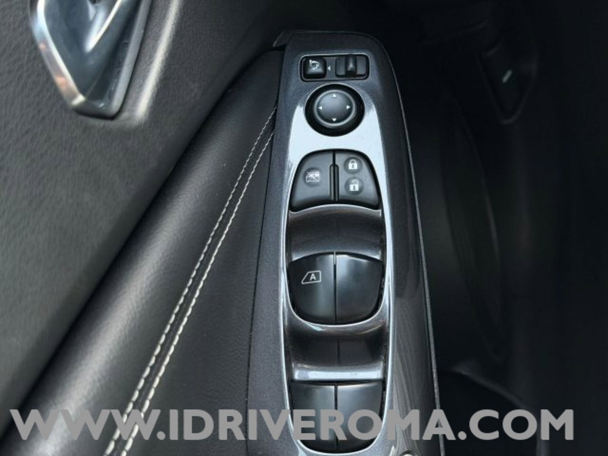 Nissan Juke 1.6 hev Acenta (18)