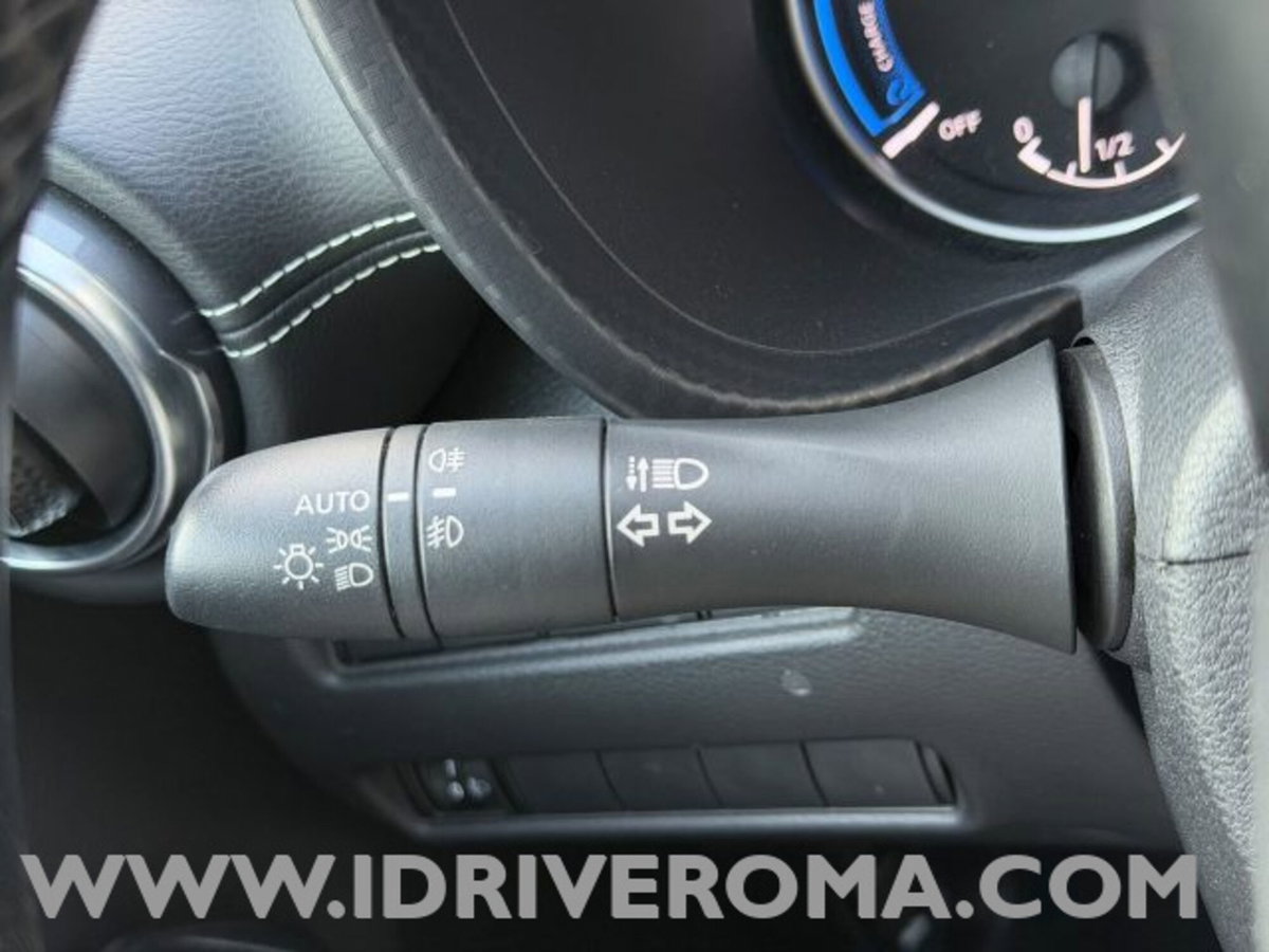 Nissan Juke 1.6 hev Tekna (17)
