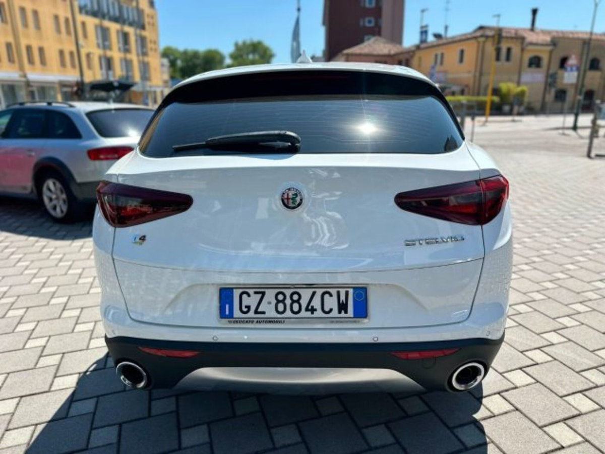 Alfa Romeo Stelvio Stelvio 2.2 Turbodiesel 210 CV AT8 Q4 Executive (3)