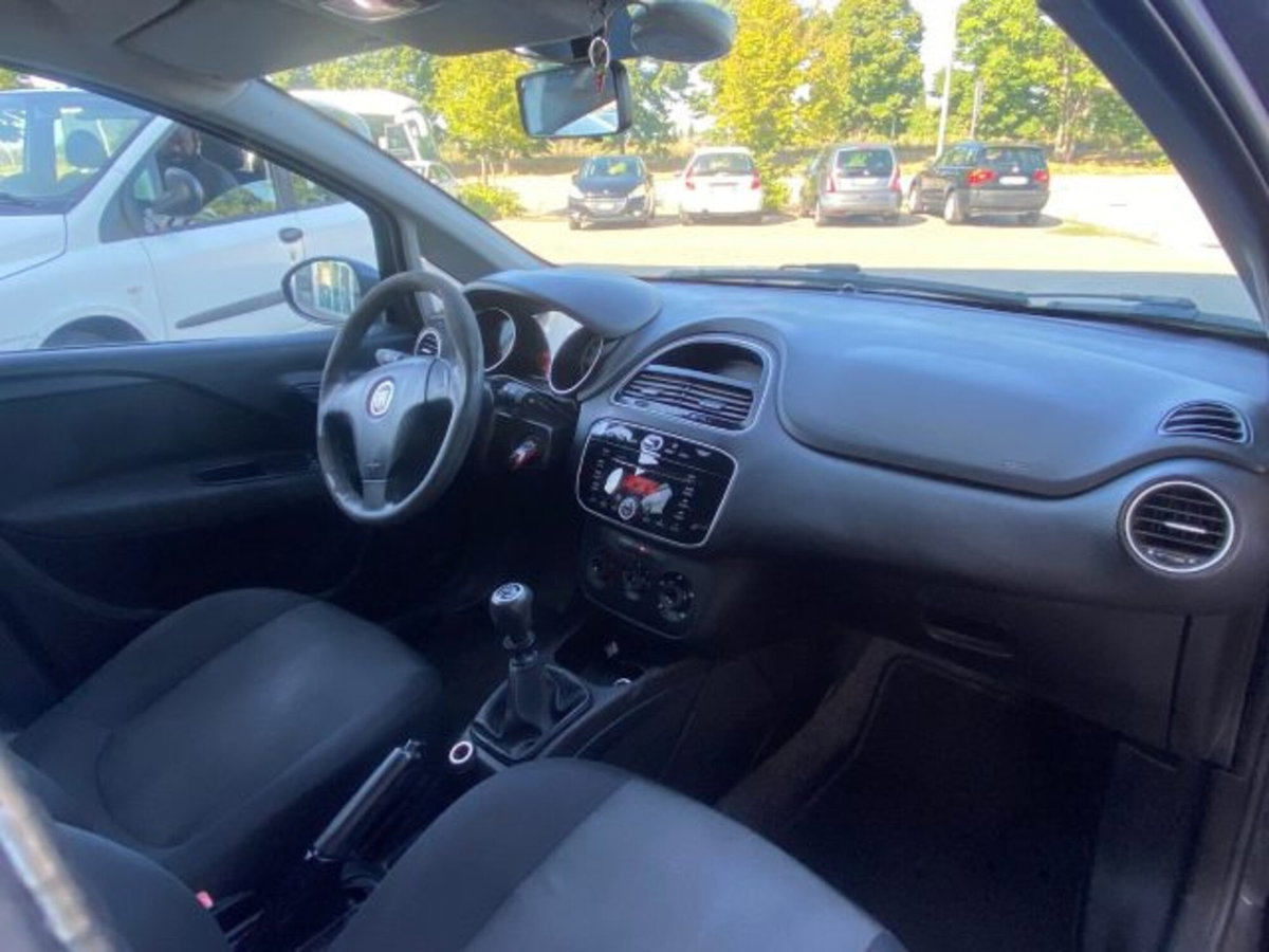 Fiat Punto 1.2 8V 5 porte Street (13)