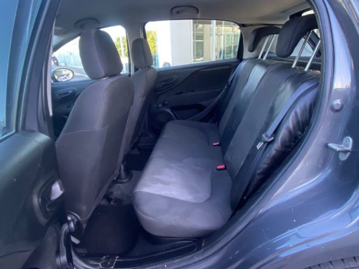 Fiat Punto 1.2 8V 5 porte Street (15)