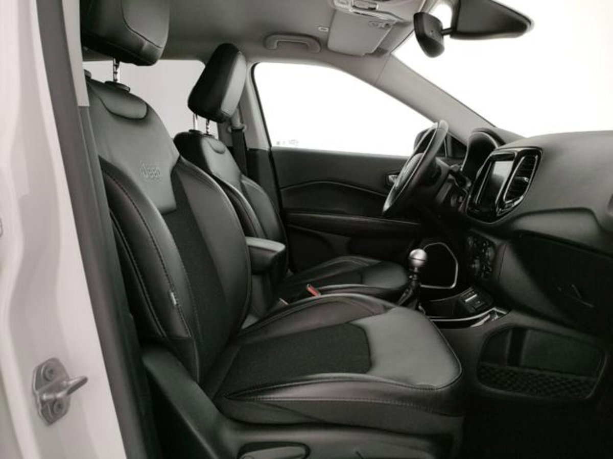Jeep Compass 1.6 Multijet II 2WD Limited (7)