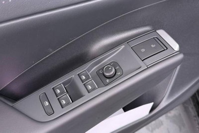 Volkswagen T-Roc 1.5 etsi R-Line 150cv dsg (10)
