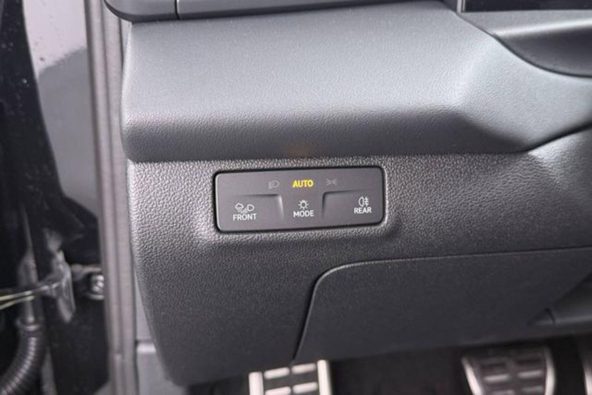 Volkswagen T-Roc 1.5 etsi R-Line 150cv dsg (12)