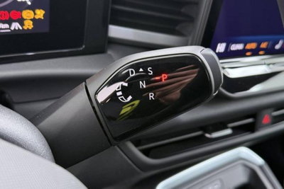 Volkswagen T-Roc 1.5 etsi R-Line 150cv dsg (15)