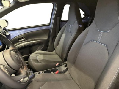 Toyota Aygo X 1.0 VVT-i 72 CV 5p. Undercover S-CVT (2)