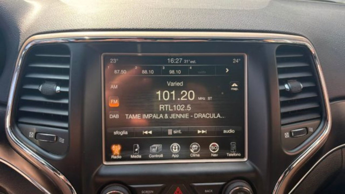Jeep Grand Cherokee 3.0 V6 CRD 250 CV Multijet II Limited (14)