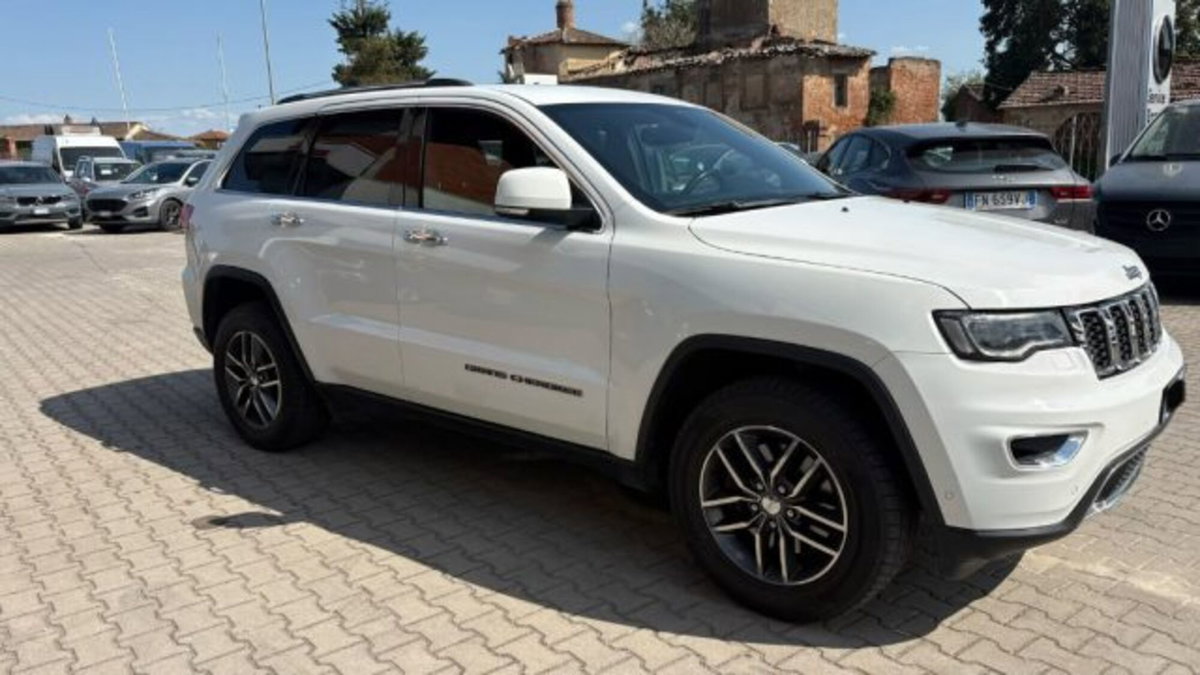 Jeep Grand Cherokee 3.0 V6 CRD 250 CV Multijet II Limited (2)