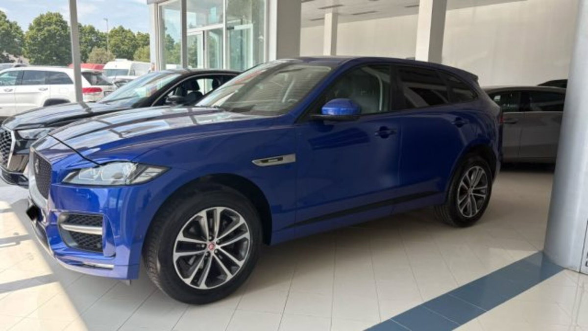 Jaguar F-Pace 2.0 D 180 CV Pure