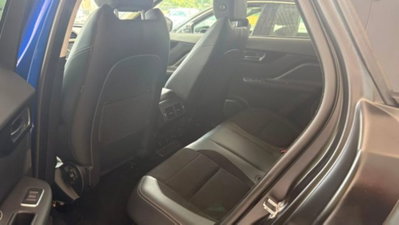Jaguar F-Pace 2.0 D 180 CV Pure (16)