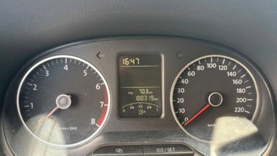 Volkswagen Polo 1.2 70 CV 5p. Comfortline (7)