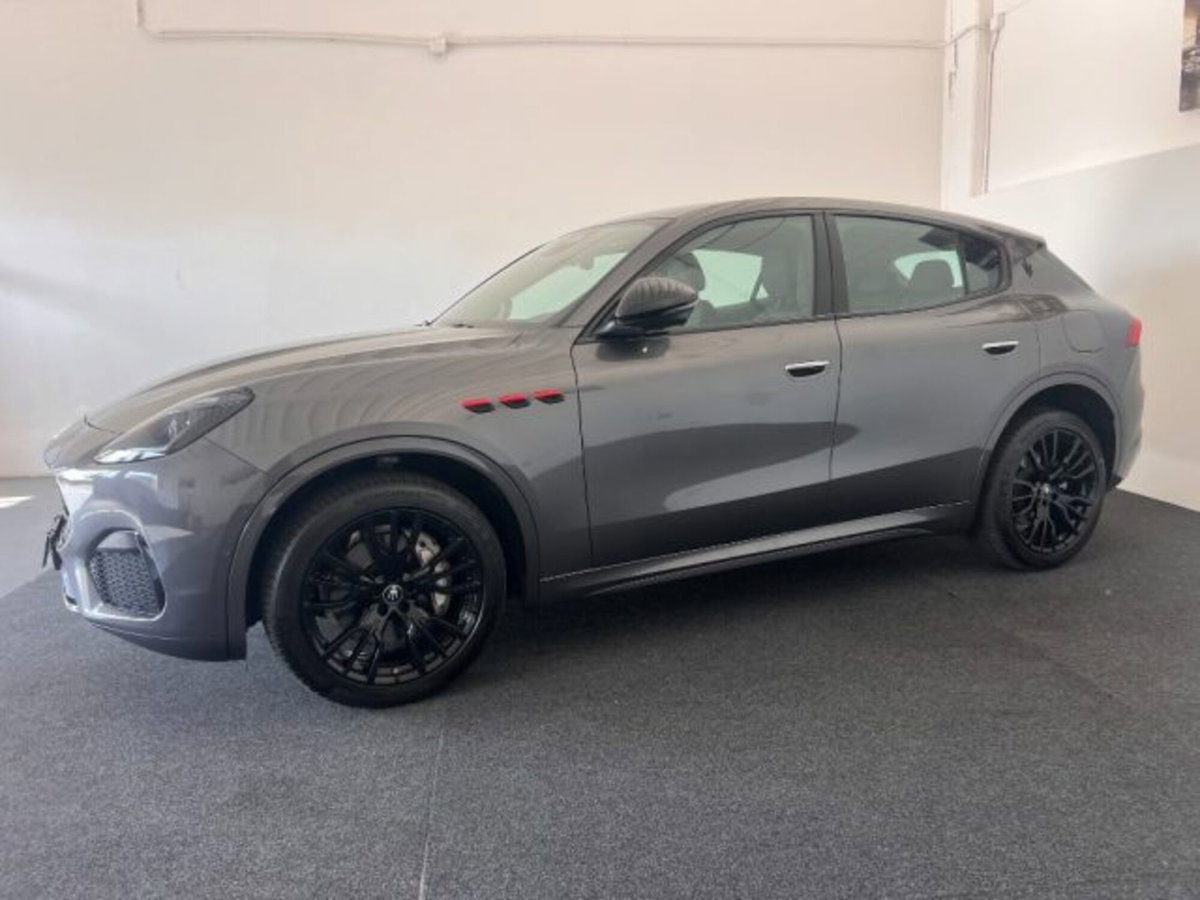 Maserati Grecale 2.0 MHEV 300 CV GT PrimaSerie (5)