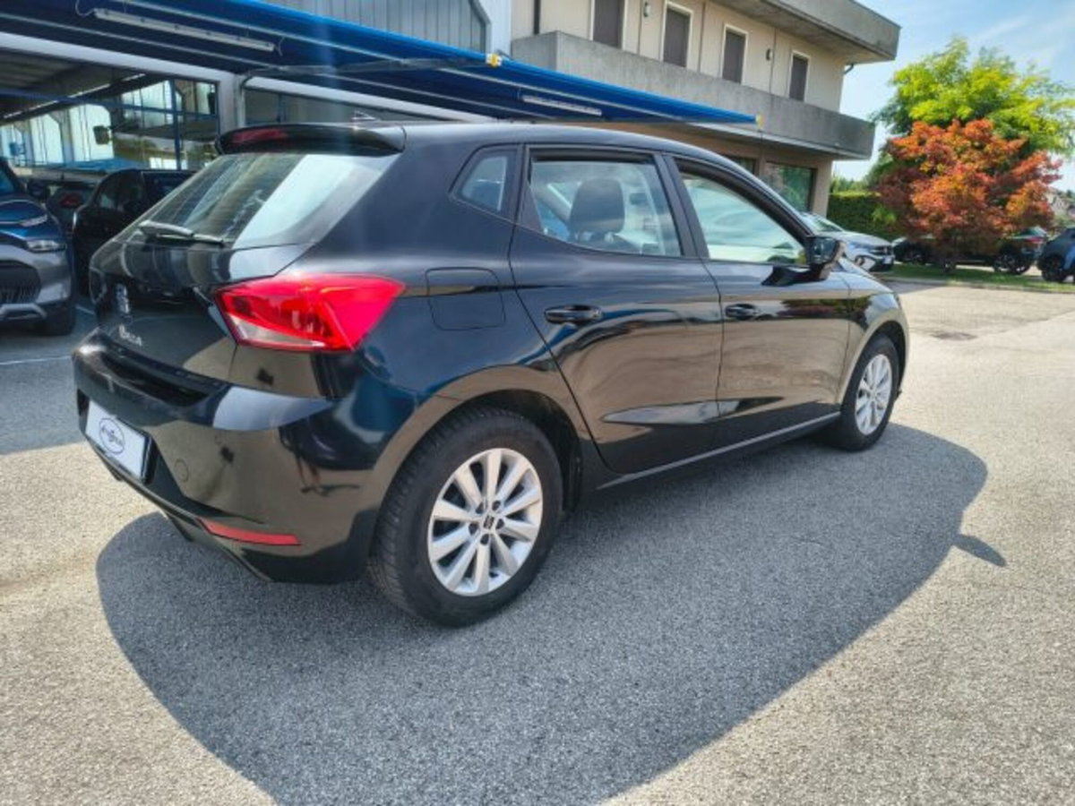 SEAT Ibiza 1.0 TGI 5 porte Business (5)