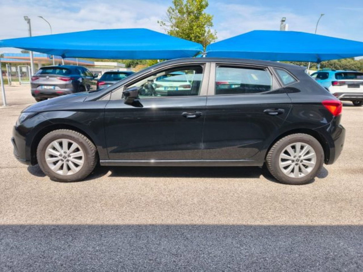 SEAT Ibiza 1.0 TGI 5 porte Business (8)