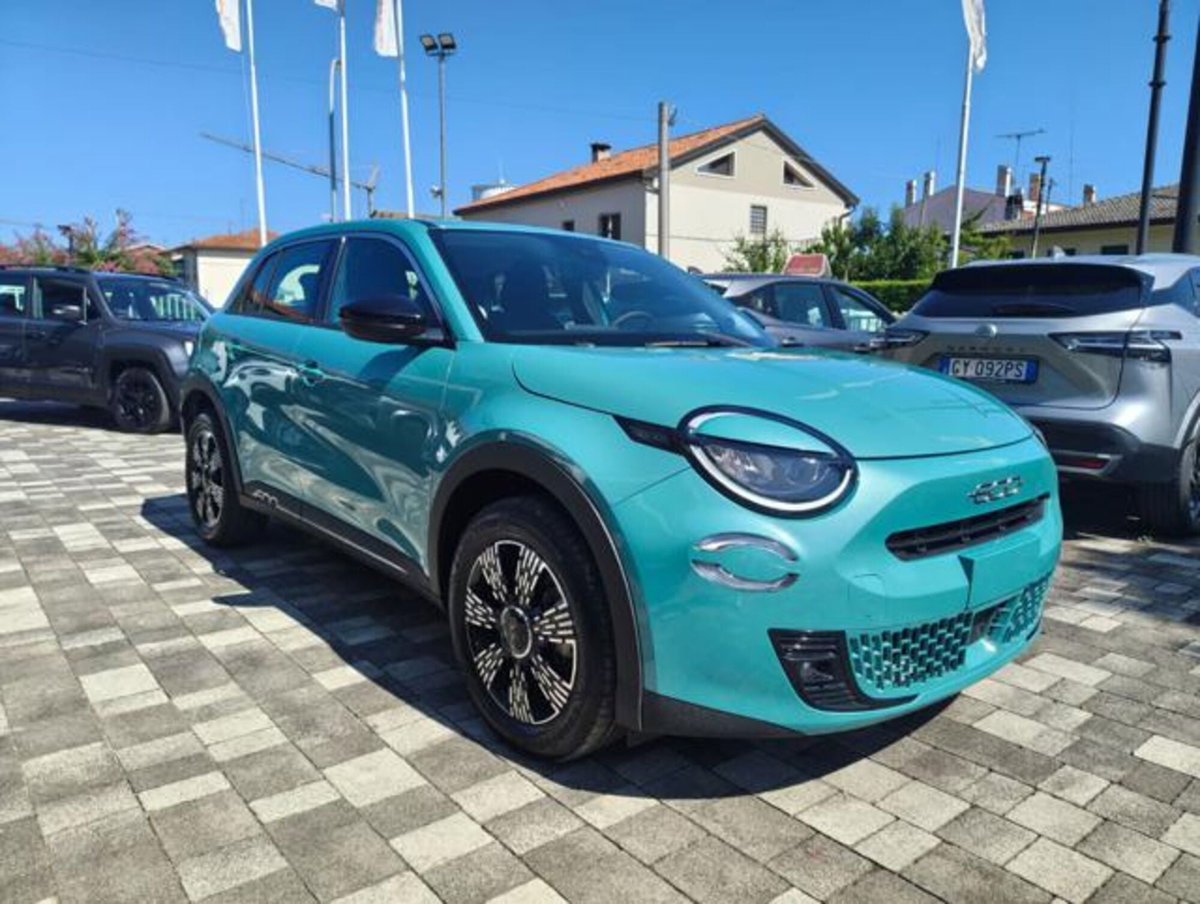 Fiat 600 1.2 hybrid 110cv auto