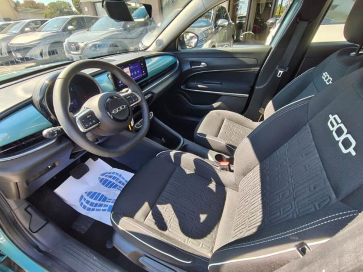 Fiat 600 1.2 hybrid 110cv auto (5)