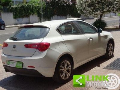 Alfa Romeo Giulietta 1.6 JTDm-2 Giulietta (4)