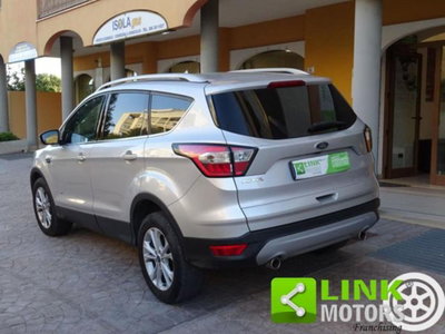 Ford Kuga 2.0 TDCI 150 CV S&S 4WD Titanium (6)
