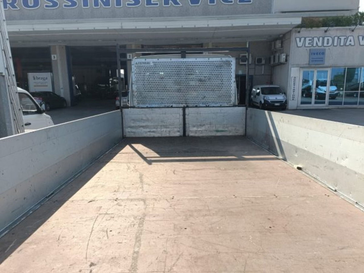 Iveco Daily Furgone 35S16HV 3.0 HPT PLM-TA Furgone (4)