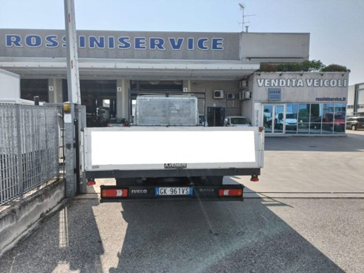 Iveco Daily Furgone 35S16HV 3.0 HPT PLM-TA Furgone (5)