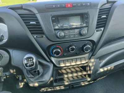 Iveco Daily Furgone 35S16HV 3.0 HPT PLM-TA Furgone (9)