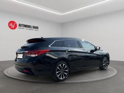 Hyundai i40 Station Wagon 1.7 CRDi 141 CV Business (4)
