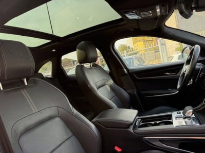 Jaguar F-Pace 2.0 250 CV AWD aut. R-Dynamic Black (13)