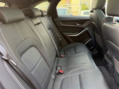 Jaguar F-Pace 2.0 250 CV AWD aut. R-Dynamic Black (14)
