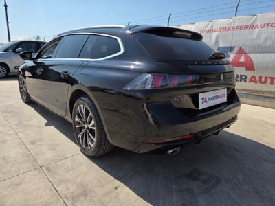 Peugeot 508 SW Plug-in Hybrid 225 e-EAT8 Allure Pack (3)