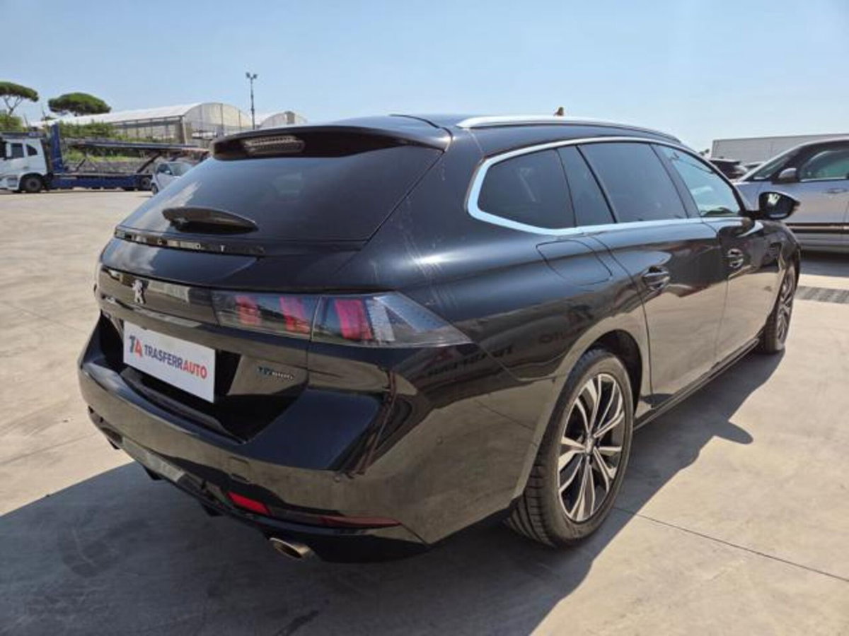 Peugeot 508 SW Plug-in Hybrid 225 e-EAT8 Allure Pack (5)